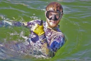 What to Wear Jet Skiing water gloves