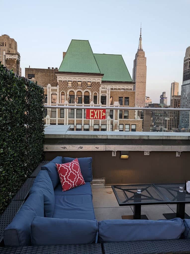 Vue180 Rooftop manhattan